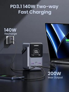 شاحن محمول من UGREEN