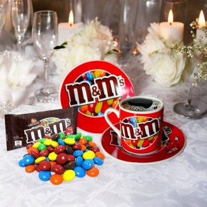 طقم فناجين M&M