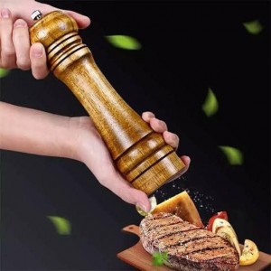 مطحنة توابل يدوية