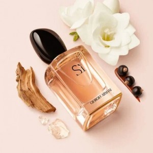 عطر نسائي ماركة سي Si